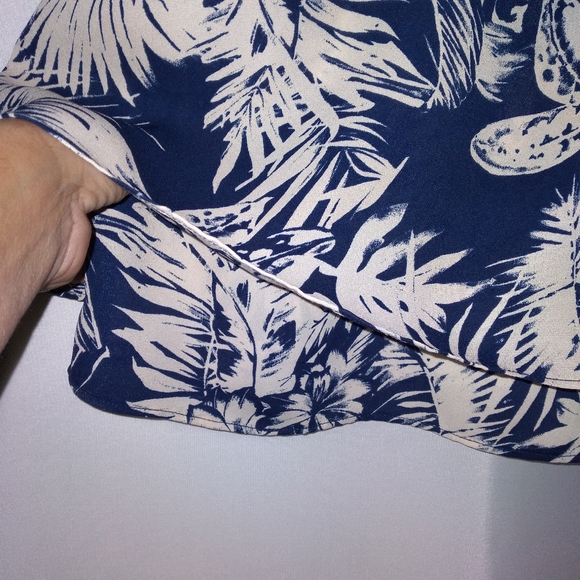 🎁 Gorgeous Paper Crane Double Layered Halter Tank Top - Picture 3 of 10